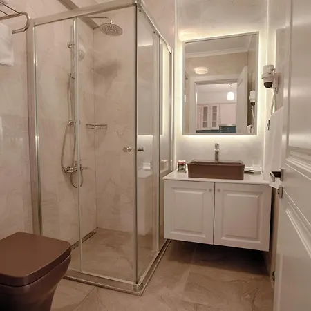 Hotel Exclusive & 3*