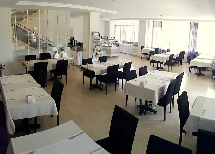 Exclusive & Отель