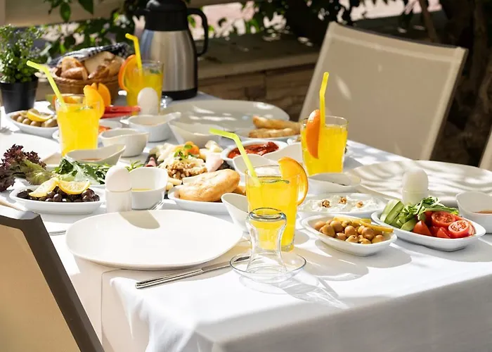 Отель Exclusive & 3*